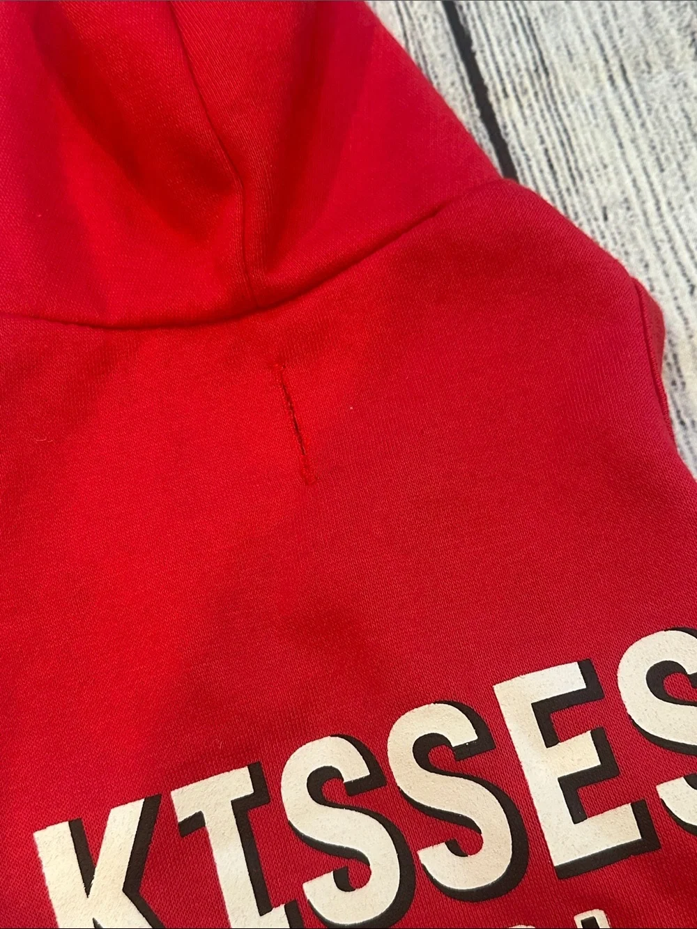 Party Dog Sz Small Red 'KISSES 25¢' Dog Hoodie - Playful Pullover for Pets